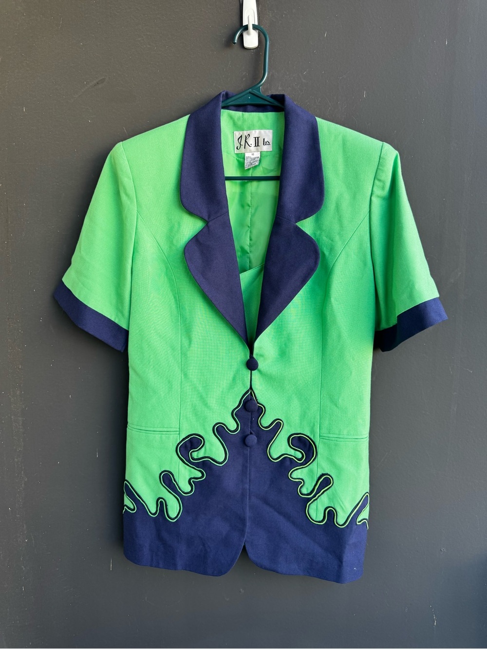 Vintage vibrant lime green navy blue short sleeve vintage blazer and skirt set